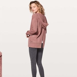 Lululemon still movement wrap